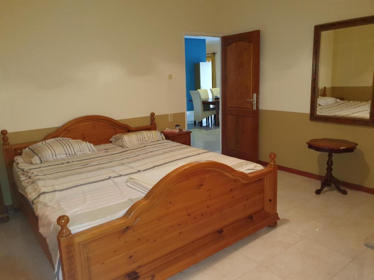 Chander'S Villa Paramaribo Luaran gambar