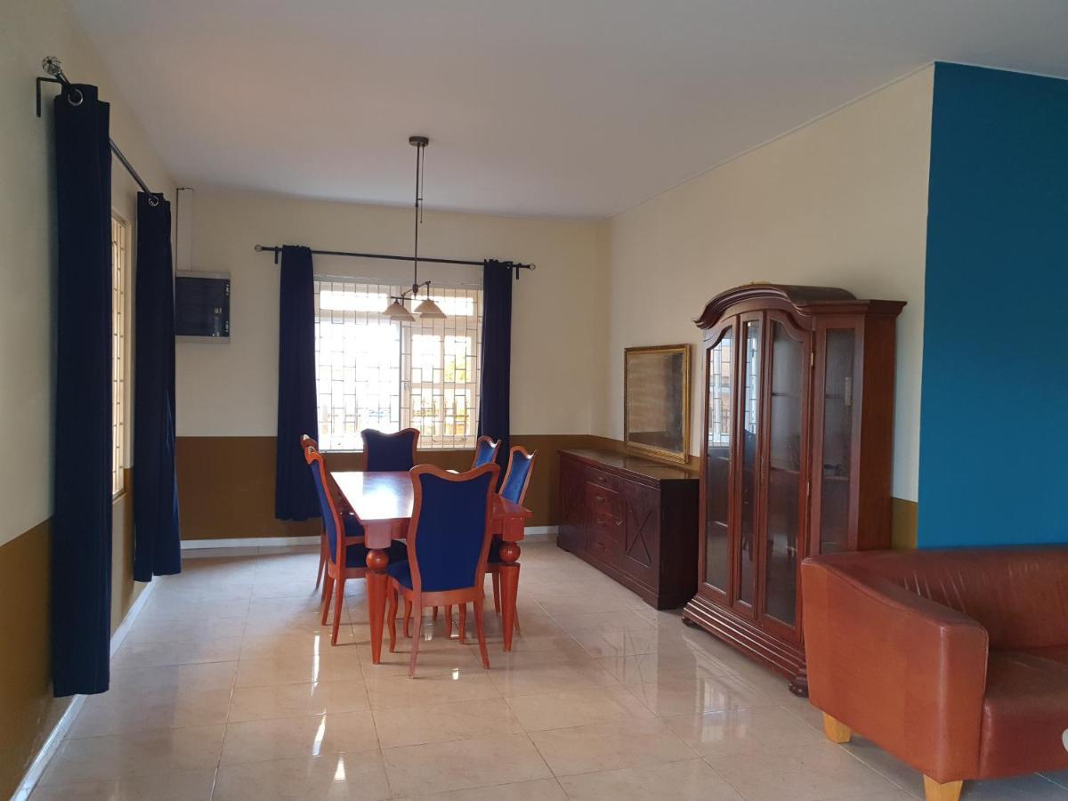 Chander'S Villa Paramaribo Luaran gambar