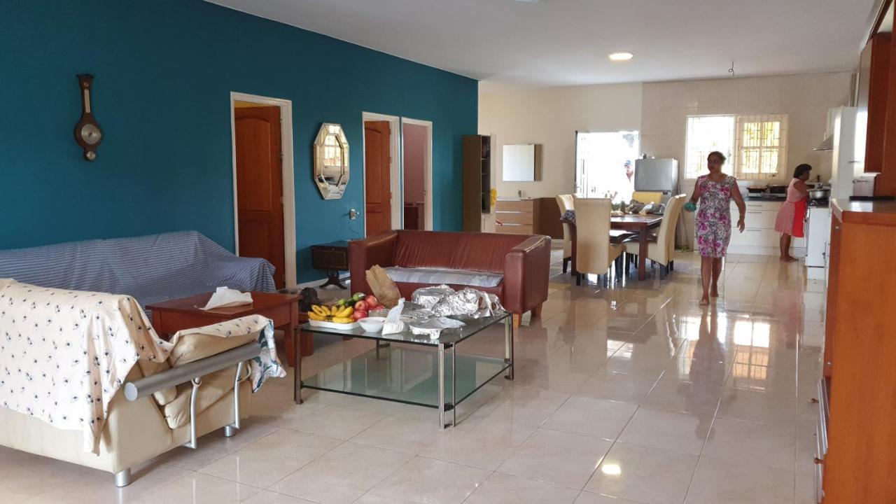 Chander'S Villa Paramaribo Luaran gambar