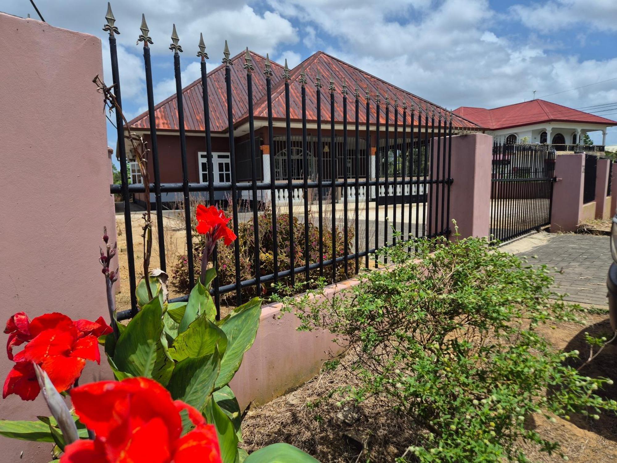 Chander'S Villa Paramaribo Luaran gambar