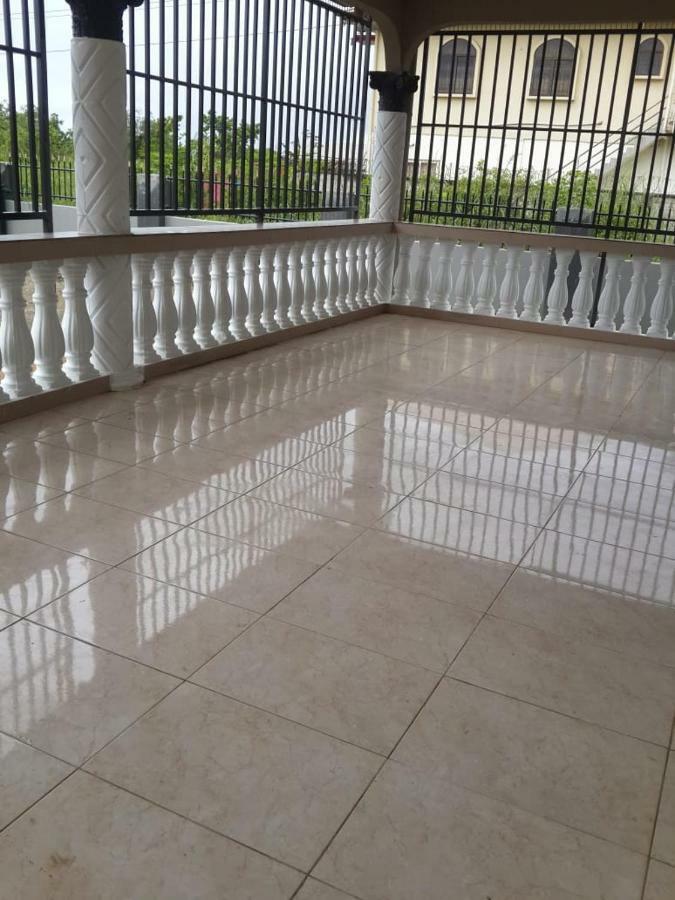 Chander'S Villa Paramaribo Luaran gambar